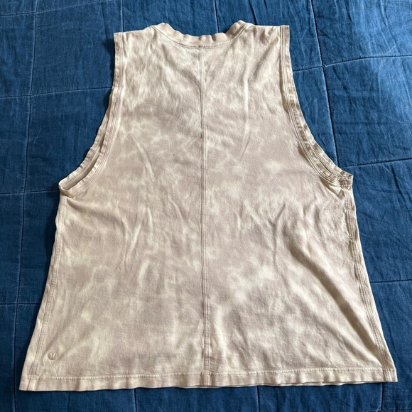 Lululemon Women's All Yours Tank Top Tie Dye Size 8 - Picture 4 of 7